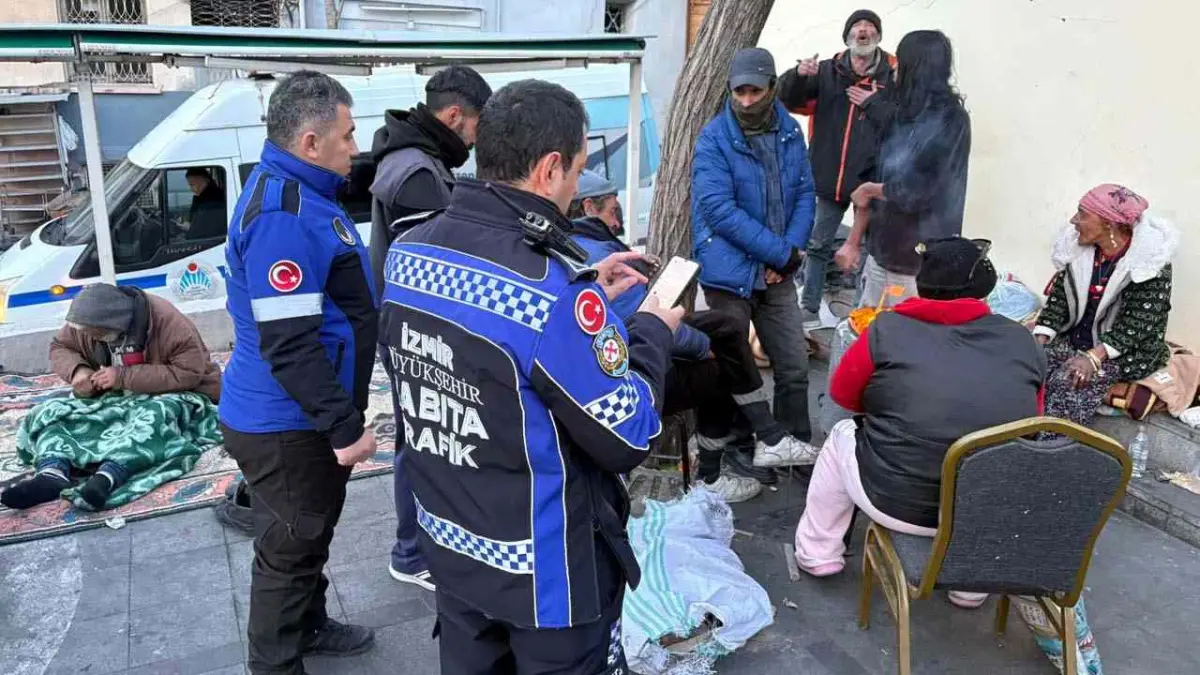 İzmir’de kışın kimse sokakta kalmayacak haberinin görseli
