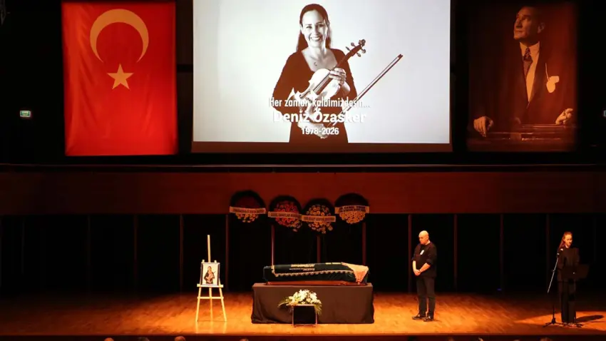 İzmir Devlet Senfoni Orkestrası sanatçısı Deniz Özasker toprağa verildi