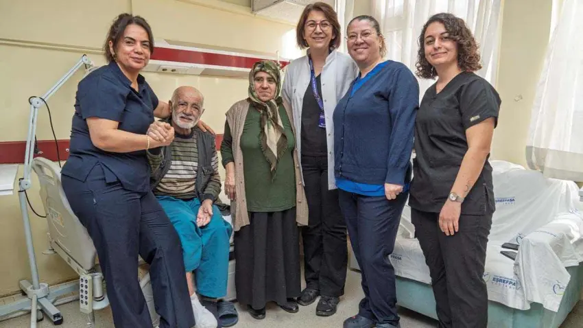 83 yaşındaki Mustafa Kafa, İzmir’de sağlığına kavuştu