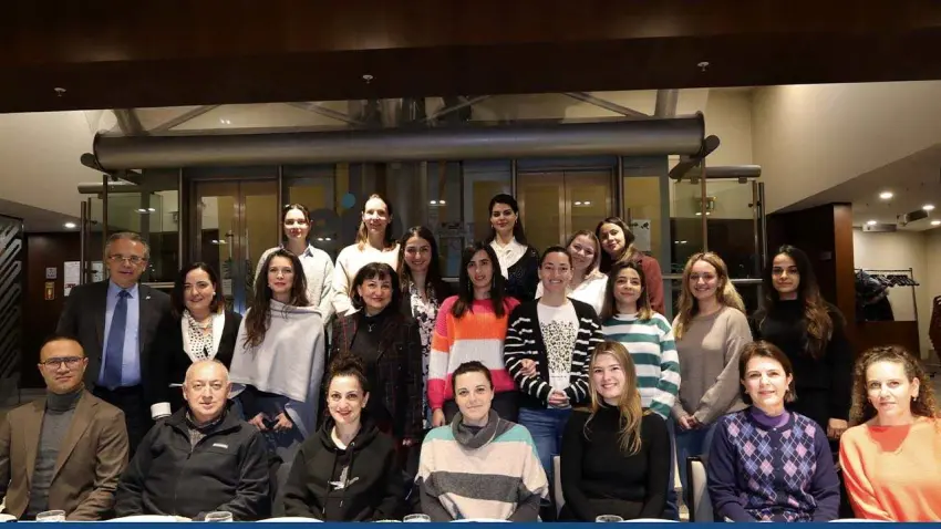 Genç kadınlar su ürünleri sektöründe sürdürülebilirliği deneyimledi