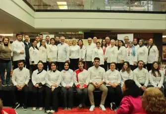 İzmir’de özel çocukların “Tatlı Telaşı”: Mutfakta ve sahnede engel yok!