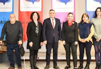 İzmir’de Yerel Demokrasi ve Sivil Toplum Paneli düzenleniyor