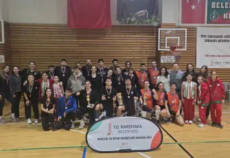 Karşıyaka’da voleybol turnuvası büyük ilgi gördü