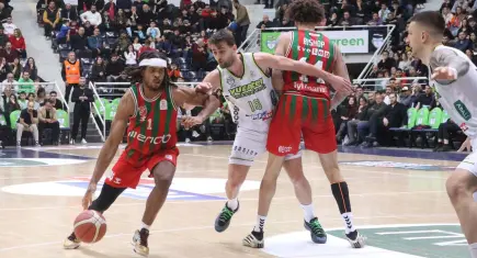 Karşıyaka potada ağır yara aldı