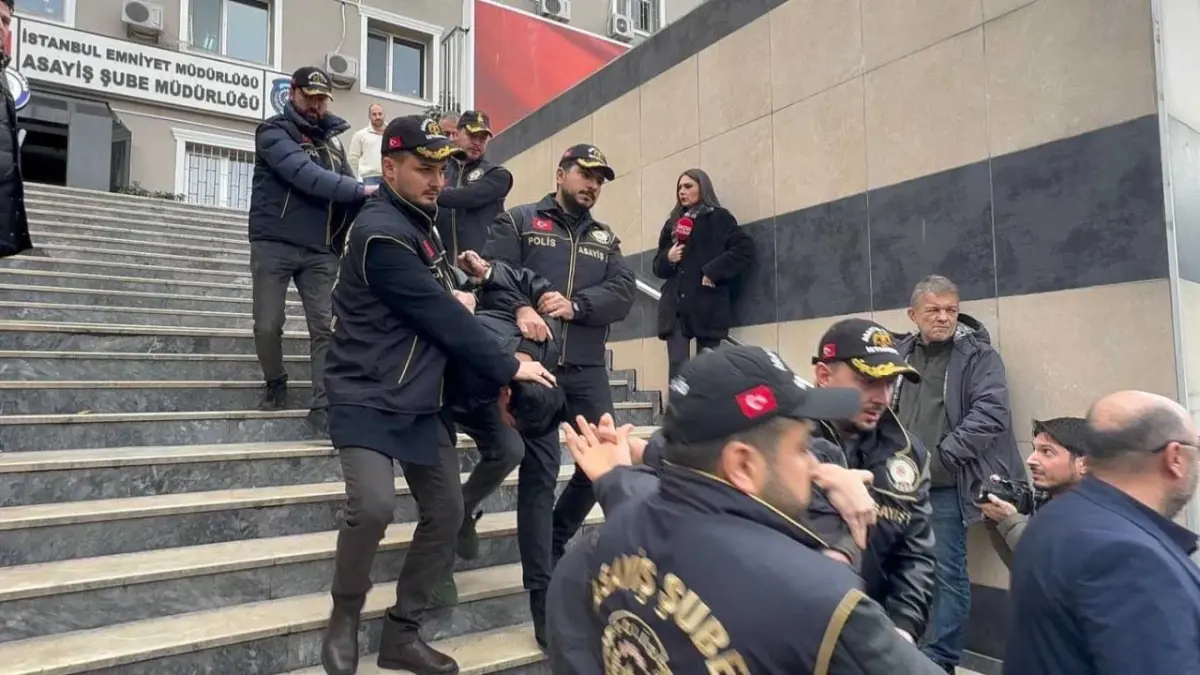 Şişli’deki vahşette kan donduran detaylar: Cesedi parçalayıp berbere gitmişler! haberinin görseli