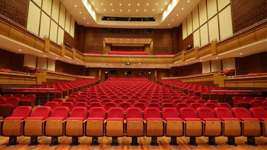 Şubat ayında sanatın adresi: AASSM