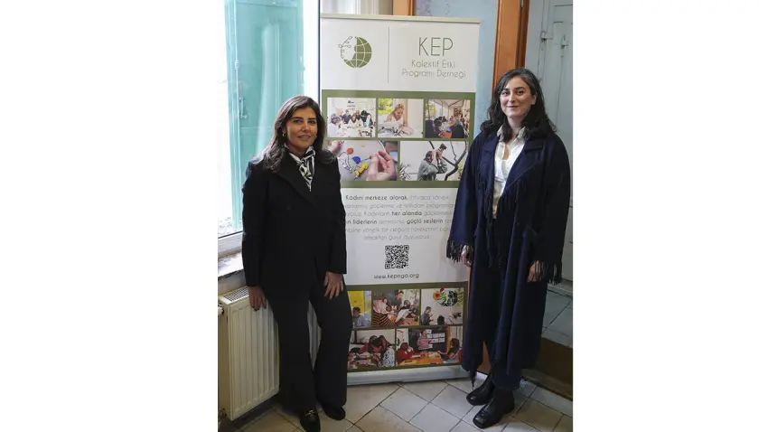 Pervin Aydar Emeklioğlu ve Pervin Aydar Emeklioğlu ve