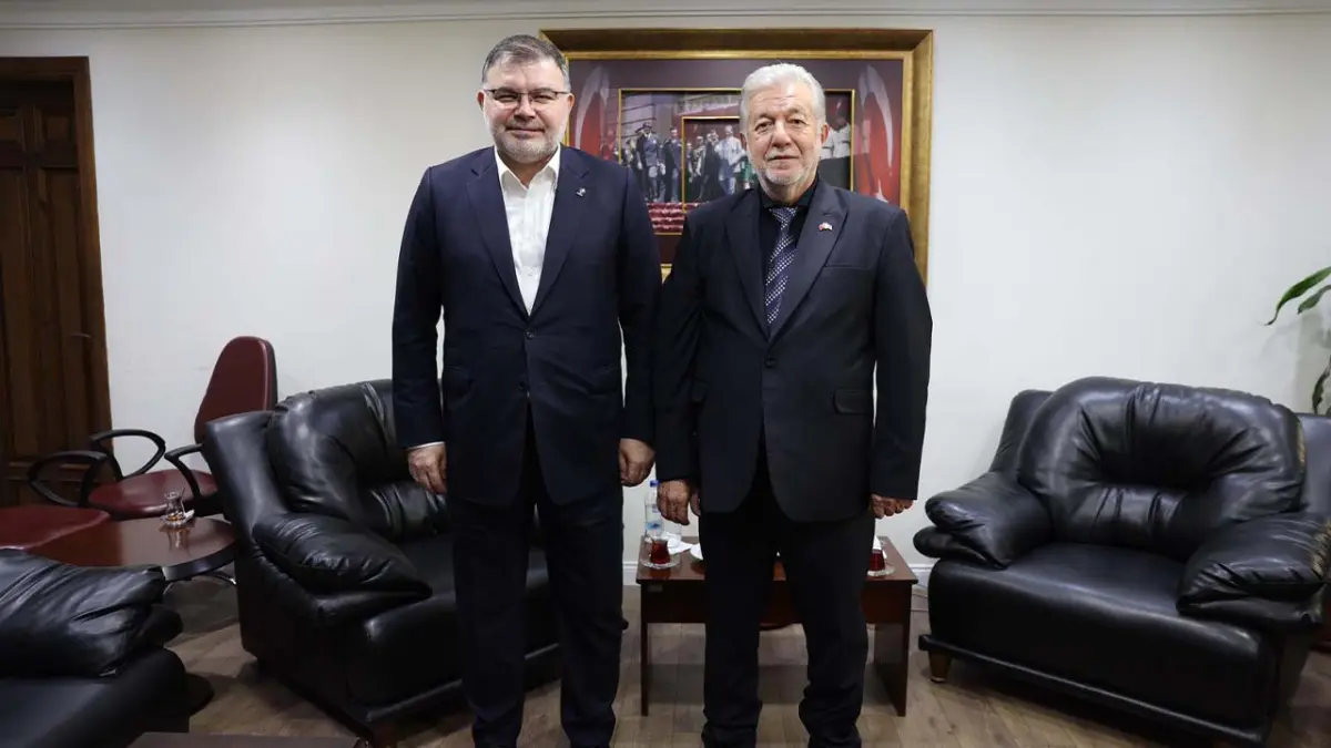 AK Parti İzmir İl Başkanı Bilal Saygılı’dan Yalçın Ata’ya ziyaret haberinin görseli