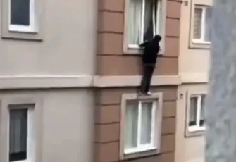 İstanbul’da korku dolu anlar: Ailesi eve gelince panikleyen genç çift camdan atladı 
