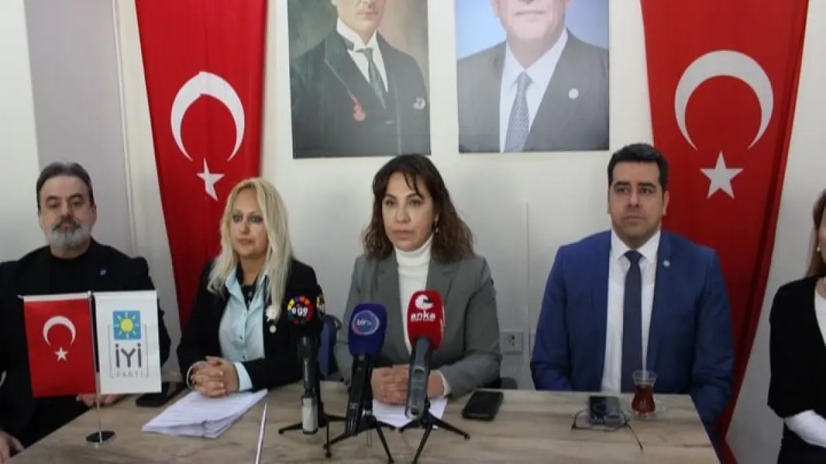 İYİ Parti'li Doğan: İzmir’in sorunları AK Parti-CHP polemiğine kurban ediliyor haberinin görseli