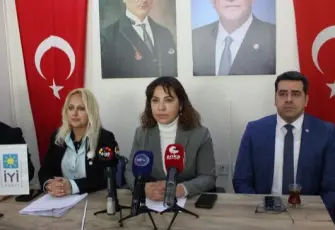 İYİ Parti'li Doğan: İzmir’in sorunları AK Parti-CHP polemiğine kurban ediliyor