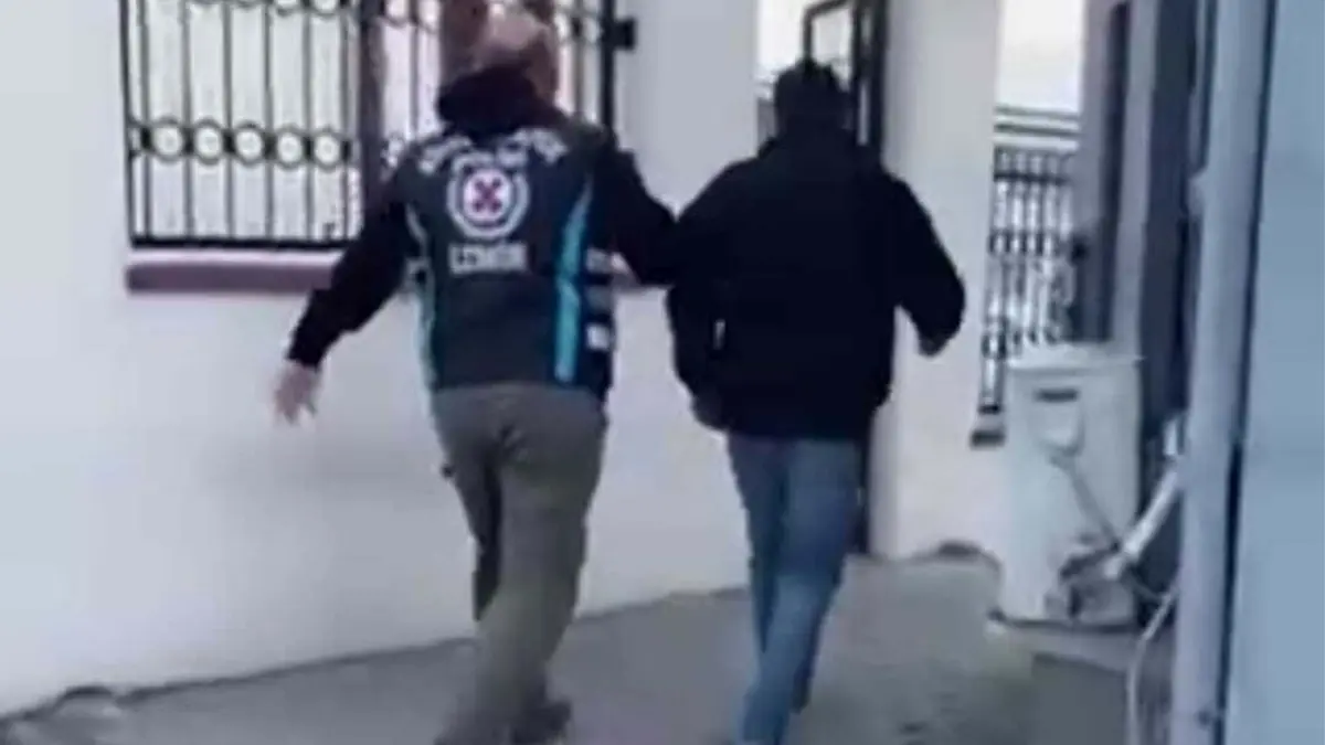 İzmir’de drift atan sürücüye 33 bin 614 lira ceza haberinin görseli