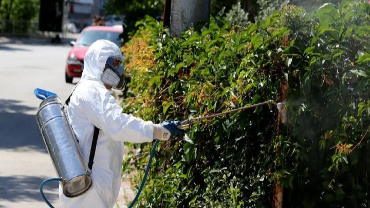 Karşıyaka’da kış dönemine özel ilaçlama çalışmaları başladı haberinin görseli