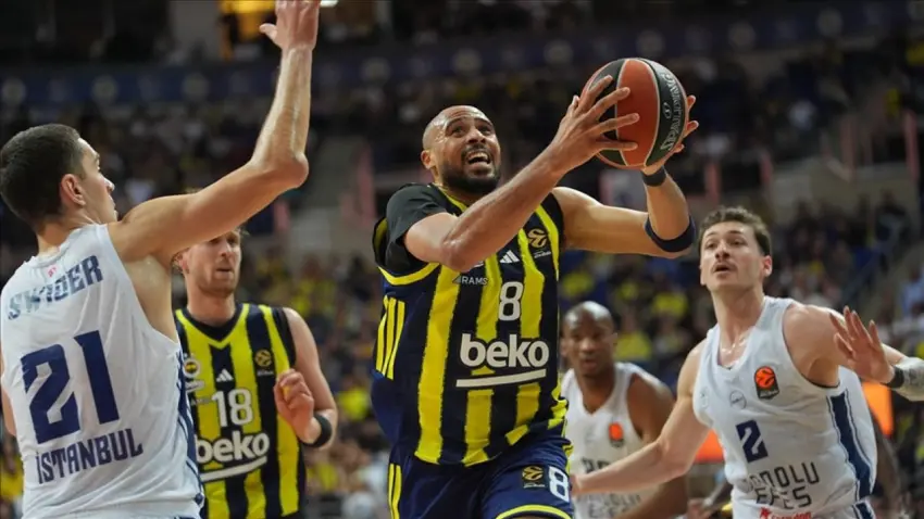 EuroLeague’de Türk derbisi: Fenerbahçe, Anadolu Efes’i 79-62 mağlup etti  haberinin görseli