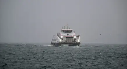 İzmir'de vapur seferleri iptal edildi