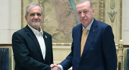 Cumhurbaşkanı Erdoğan, İran Cumhurbaşkanı Pezeşkiyan ile telefonda görüştü!