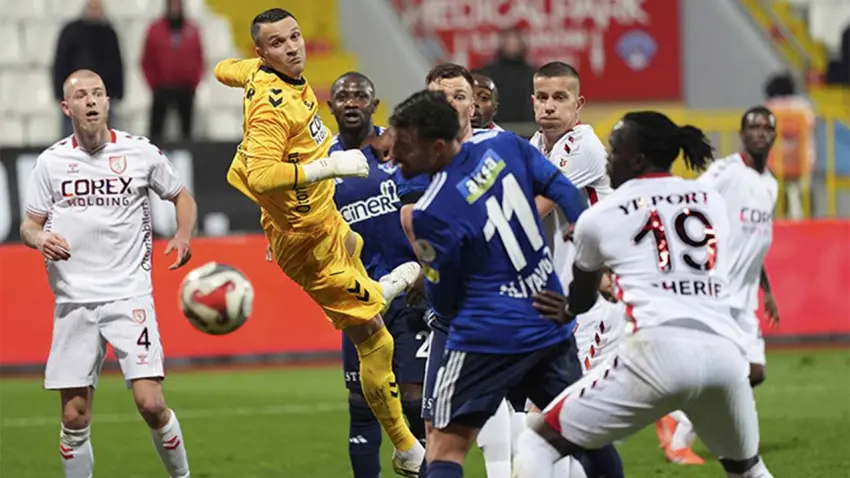 Samsunspor deplasmanda Kasımpaşa’yı tek golle geçti haberinin görseli