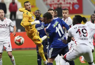 Samsunspor deplasmanda Kasımpaşa’yı tek golle geçti