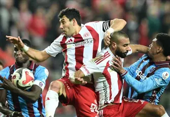 Trabzonspor deplasmanda Antalyaspor’a takıldı