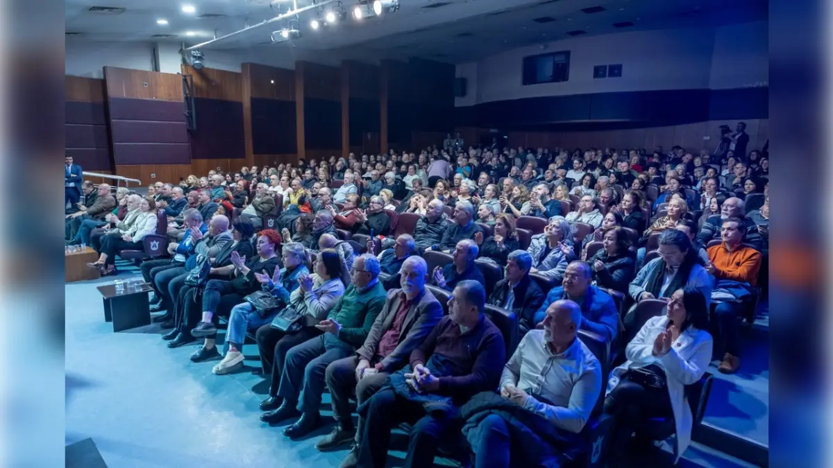 İki yakanın ortak hafızası Konak’ta müzikle yaşatıldı haberinin görseli