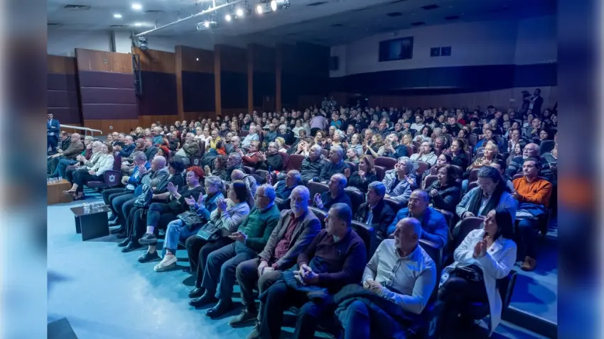 İki yakanın ortak hafızası Konak’ta müzikle yaşatıldı