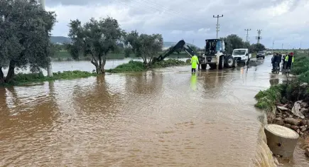 İzmir Büyükşehir Belediyesi’nden altyapı bölgelerinde hızlı müdahale