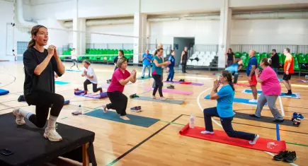 Karşıyaka’da sağlıklı yaşama spor desteği