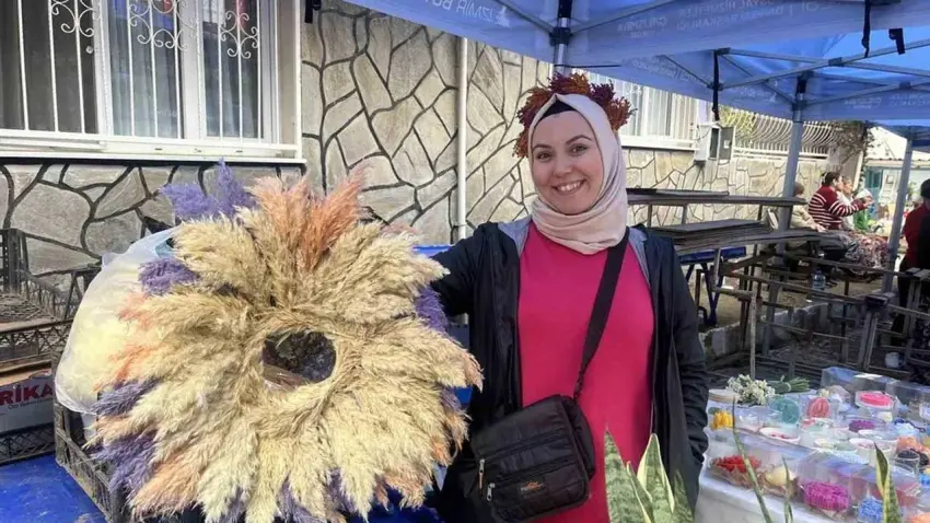 Bayındır’da sağanak, 'Nergis' aşkına engel olamadı