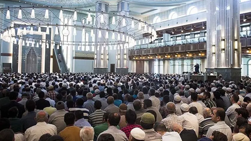 Beştepe Millet Camisi'nde Berat Gecesi programı düzenlenecek haberinin görseli