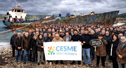 Demircili Koyu’nda kaçak gemi sökümüne sert tepki