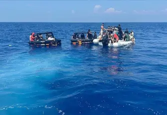 Seferihisar'da 43 düzensiz göçmen yakalandı