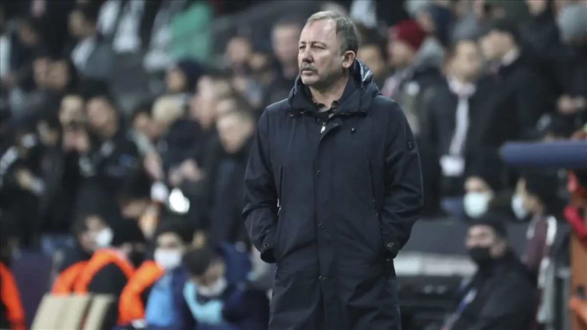 Sergen Yalçın: Beşiktaş’ın geleceğini düşünüyorum, kendi geleceğimi değil haberinin görseli