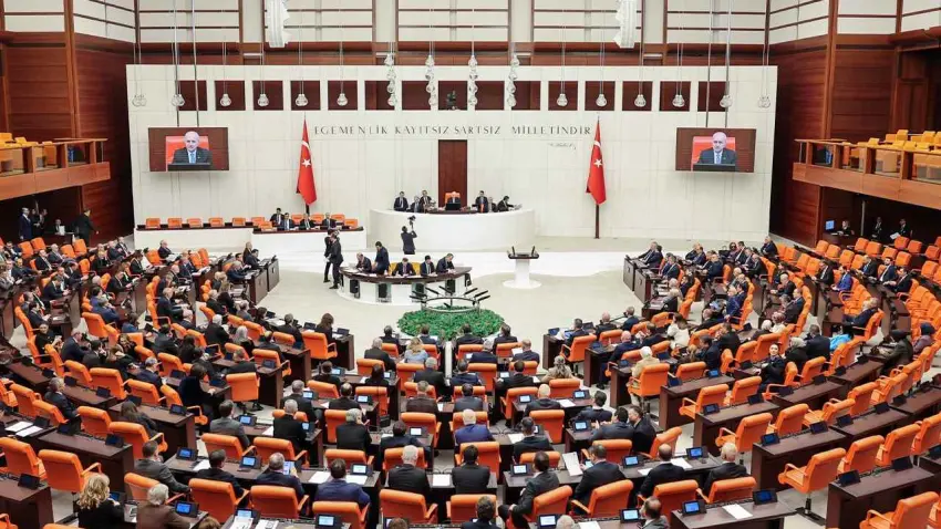 TBMM’de trafik cezalarında yeni düzenleme haberinin görseli