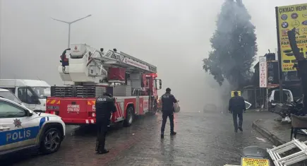 Başakşehir'de sanayi sitesinde yangın paniği