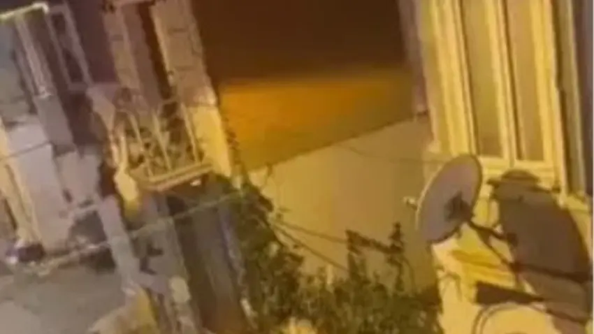 Beyoğlu’nda balkondan atlamak isteyen kadını eşi kollarından yakaladı ama düştü haberinin görseli