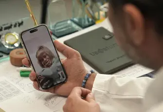 Deprem Bölgesi’nde doğan bebek, İzmir’deki doktoruyla bağı koparmıyor