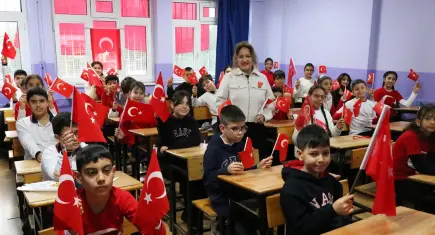 İzmir’de ders zili çaldı