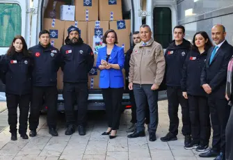 Karabağlar Belediyesi dayanışmayı ördü