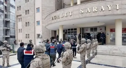Şanlıurfa’da tefecilik operasyonu: 12 şirkete kayyum atandı, 23 kişi  tutuklandı