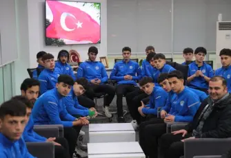 Aliağa Helvacı Spor U-18 Takımı, İzmir Şampiyonluğu’nu tescilledi