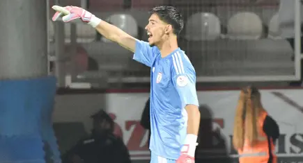 Altınordu'da kaleci Arif geri dönüyor