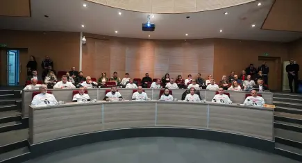 Gaziemir Belediye Meclisi’nden DMD hastası Giray için yardım çağrısı