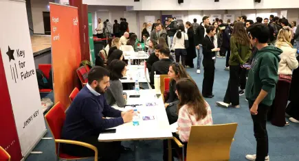 İEÜ Kariyer Fuarı, öğrencilerine yeni iş fırsatları sunacak