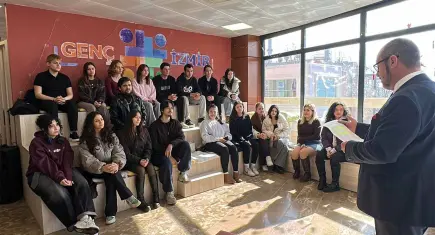 İzmir Büyükşehir Belediyesi’nden sanata destek