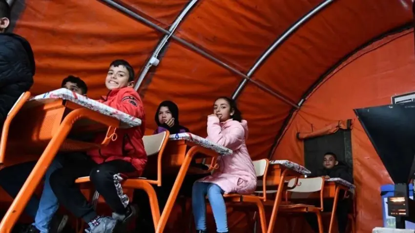 6 Şubat’ta 5 ilde eğitime ara: Valiliklerden tatil kararı haberinin görseli