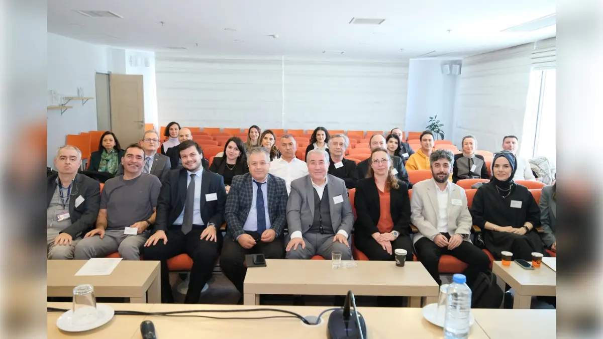 EGİAD, İzmir’in geleceğini Yaratıcı Yıkım perspektifiyle masaya yatırdı haberinin görseli