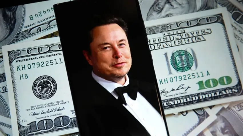 Elon Musk durdurulamıyor: Serveti 800 milyar dolara aşan ilk kişi oldu