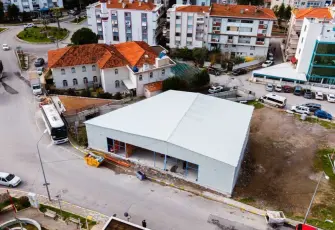 Market in Balçova dayanışmanın yeni adresi oluyor