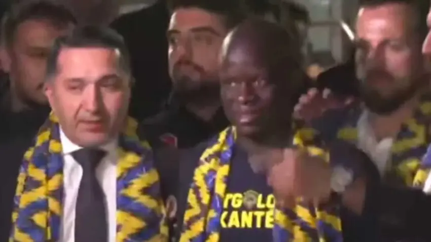 N'Golo Kante İstanbul'da haberinin görseli