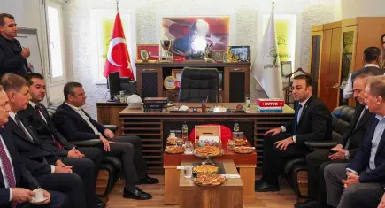 Özgür Özel ve Başkan Tugay Hatay'da